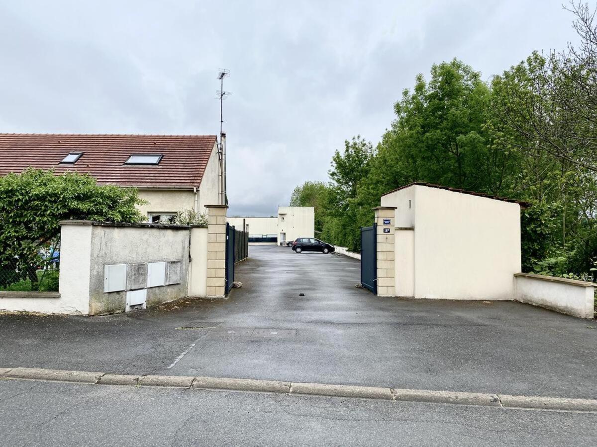 Apartmán Le Soleo Moussy-le-Neuf Exteriér fotografie